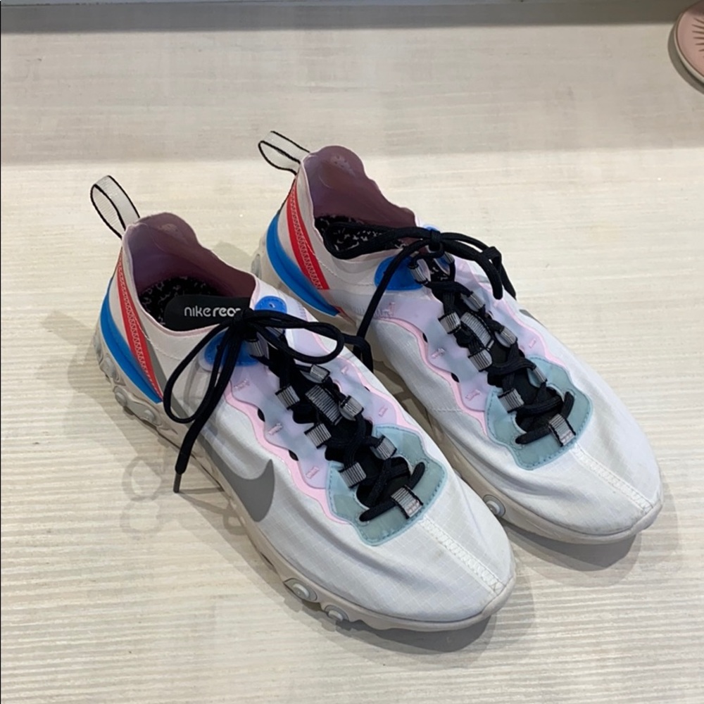 Nike React